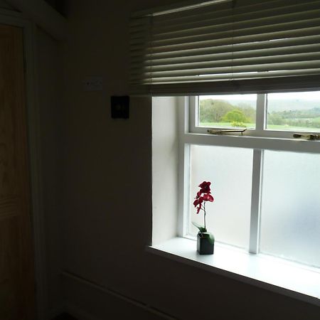 Hollybush Inn Greenhaugh 객실 사진