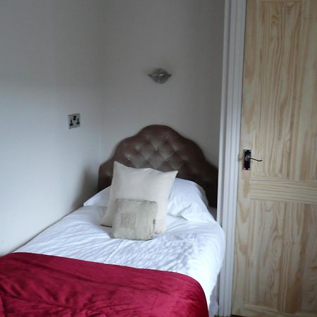 Hollybush Inn Greenhaugh 객실 사진