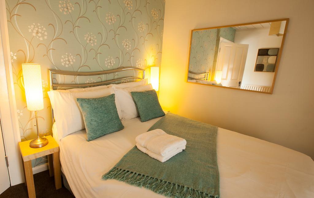Hollybush Inn Greenhaugh 객실 사진