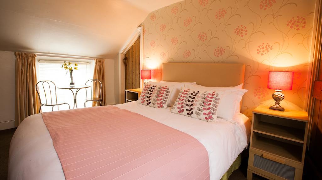 Hollybush Inn Greenhaugh 객실 사진